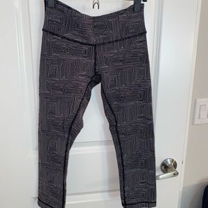 lululemon Wunder Under crops